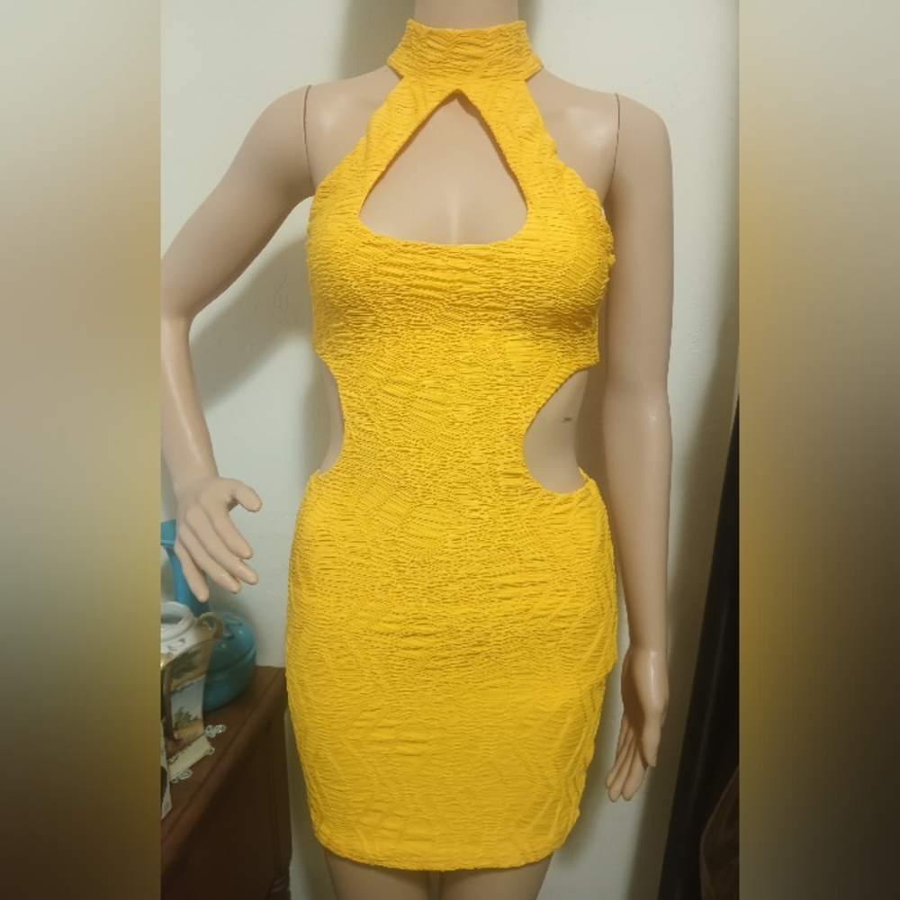 SHEIN Yellow Backless Cutout Dress